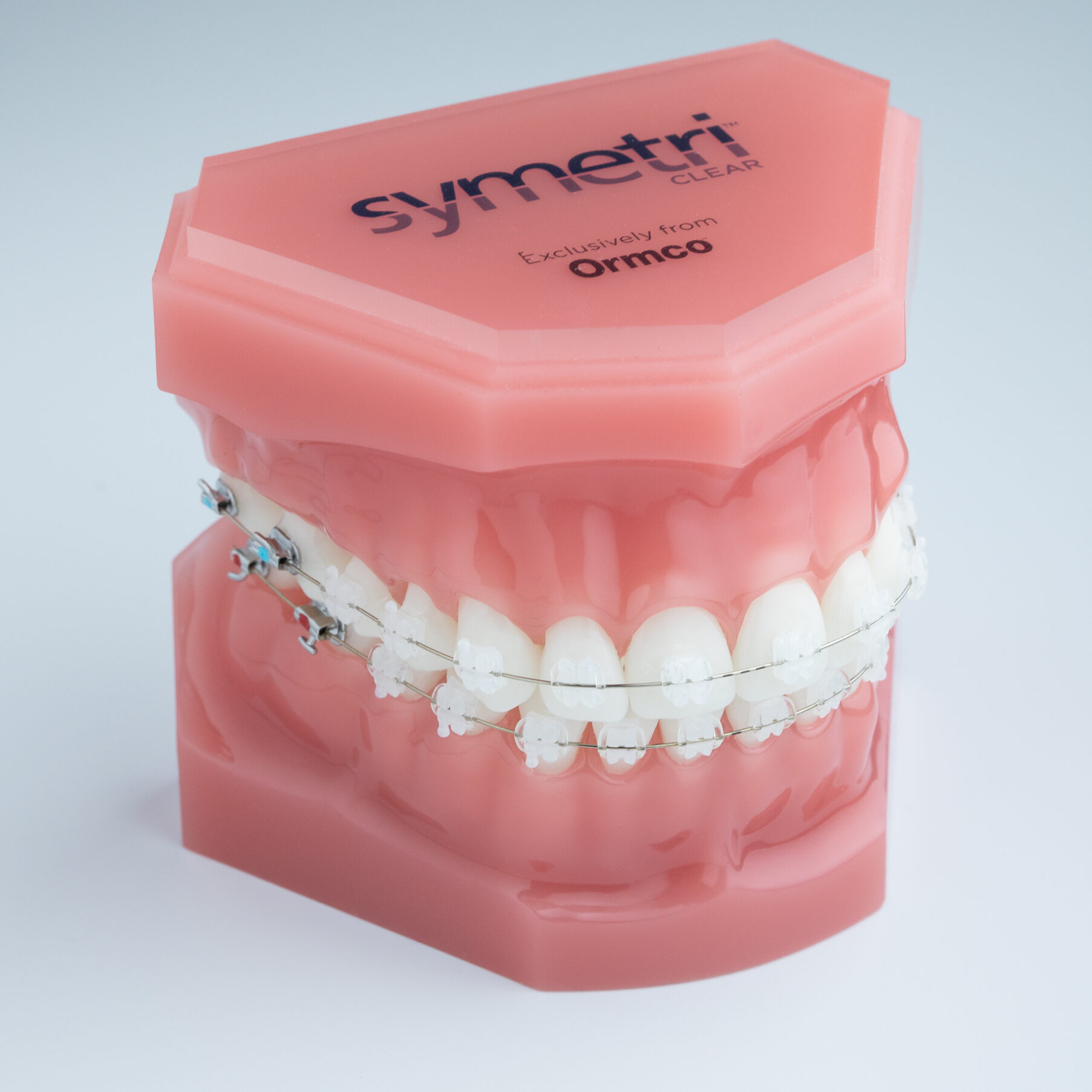 Symetri Clear ceramic braces